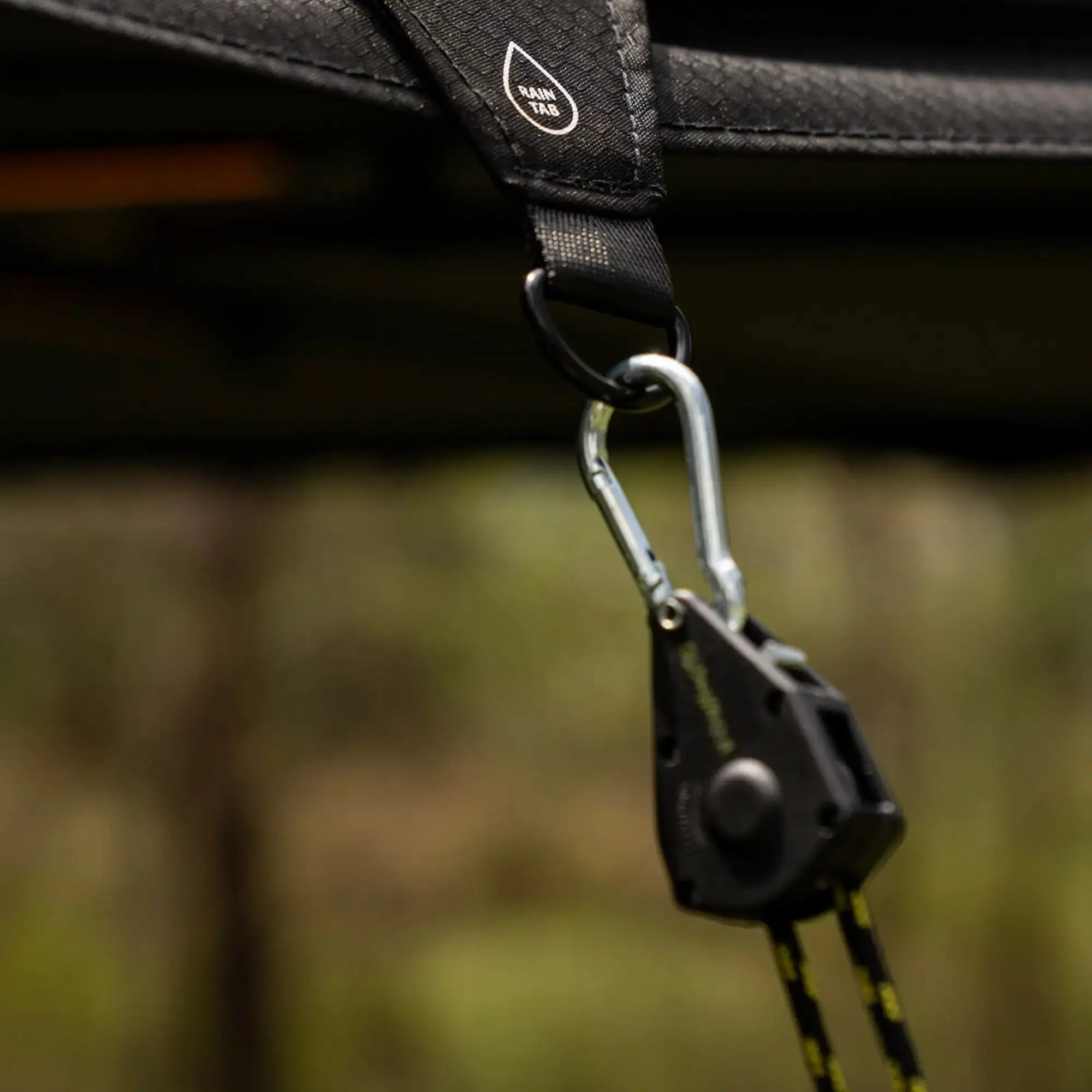 Bushwakka Quick Release Reflective Guy Ropes (4 Pack) - Image 2